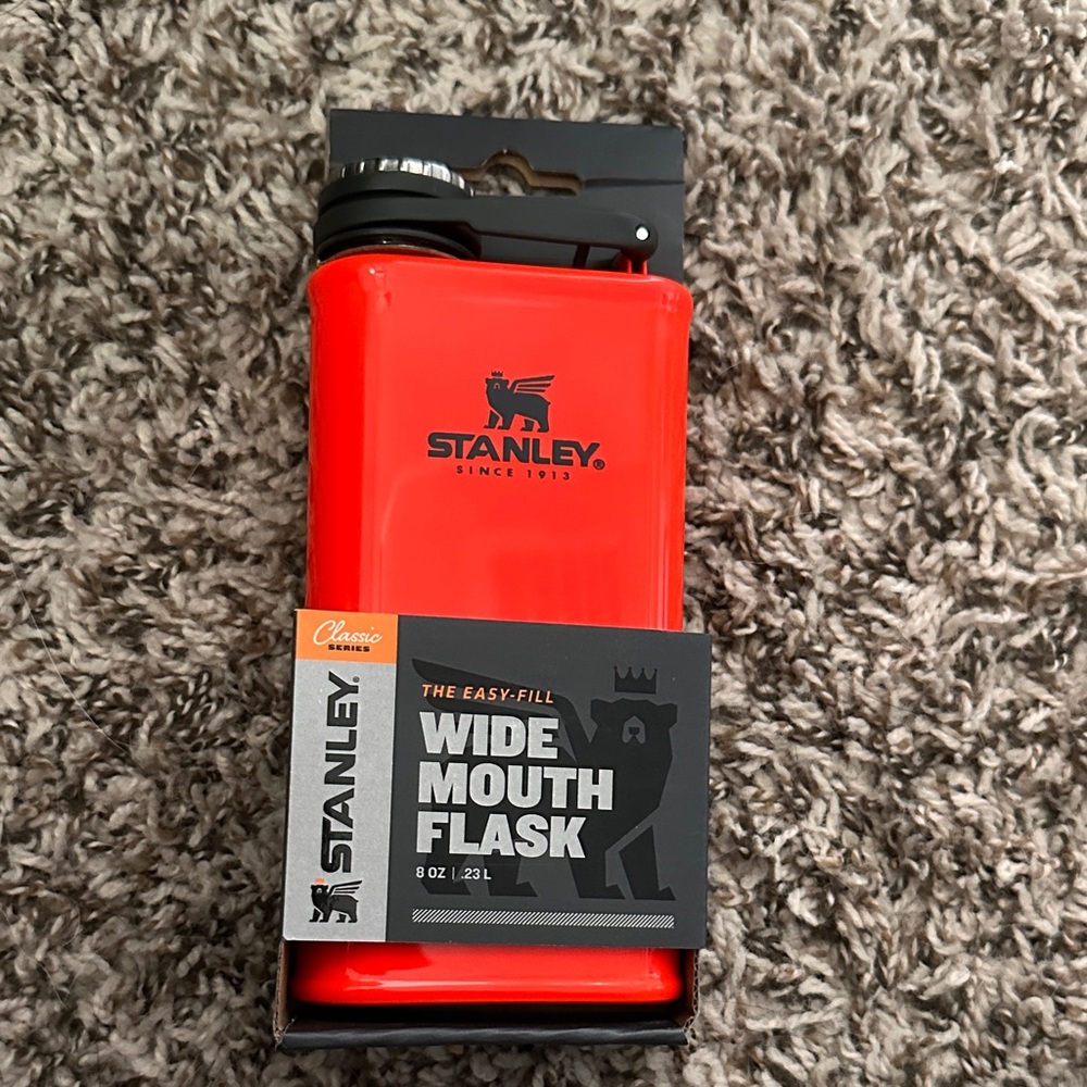 Stanley Classic Red Flask